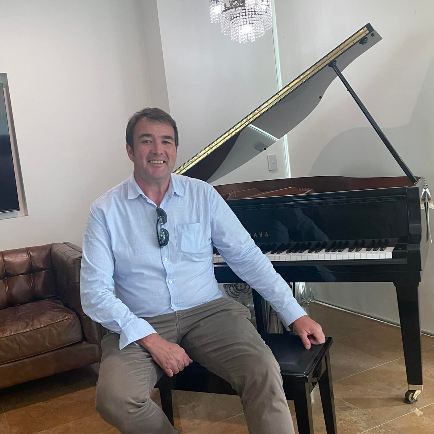 John Walker Piano Tuning (8) John Walker Piano Tuning (8)